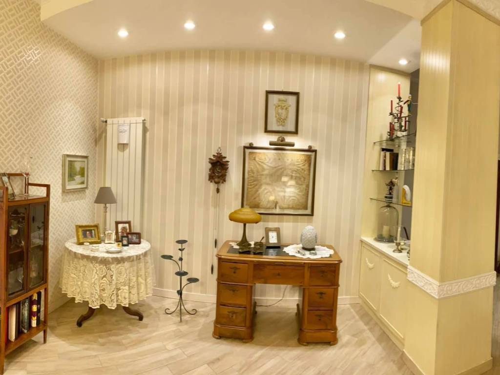 appartamento in vendita a Cava de' Tirreni in zona Centro Storico / Scacciaventi