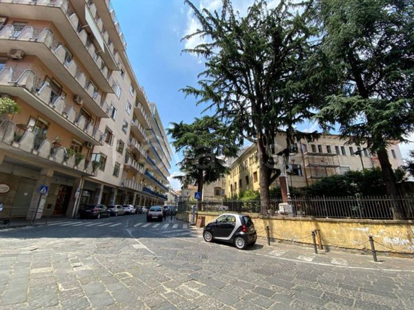 appartamento in vendita a Cava de' Tirreni in zona Centro Storico / Scacciaventi