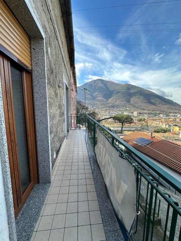 pentavano in vendita a Cava de' Tirreni in zona Santa Lucia