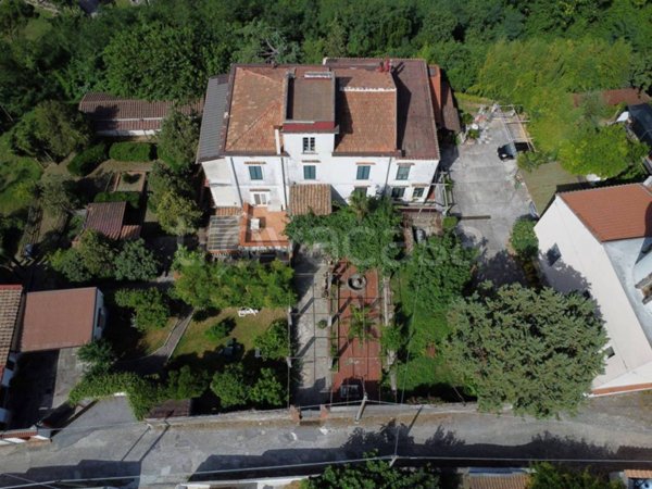 casa indipendente in vendita a Cava de' Tirreni