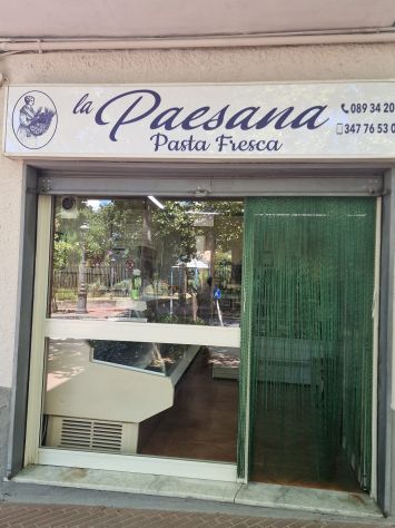 negozio in vendita a Cava de' Tirreni