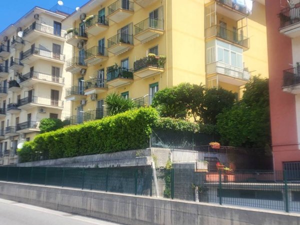 appartamento in vendita a Cava de' Tirreni in zona Centro Storico / Scacciaventi