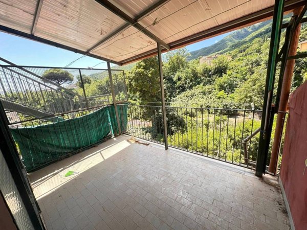 appartamento in vendita a Cava de' Tirreni in zona Passiano