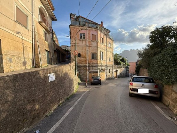 appartamento in vendita a Cava de' Tirreni in zona Pregiato