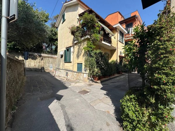appartamento in vendita a Cava de' Tirreni in zona Centro Storico / Scacciaventi
