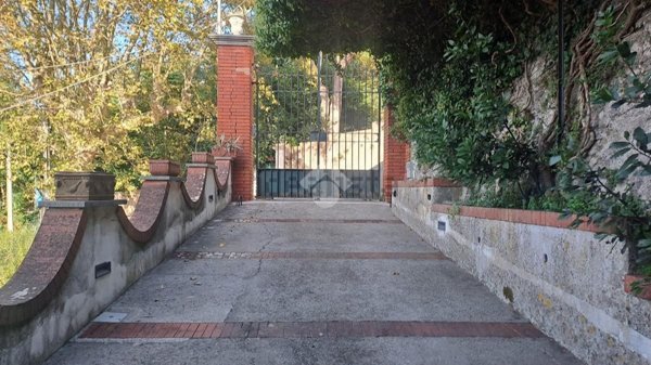 appartamento in vendita a Cava de' Tirreni in zona Rotolo