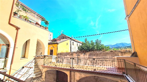 appartamento in vendita a Cava de' Tirreni in zona Pianesi