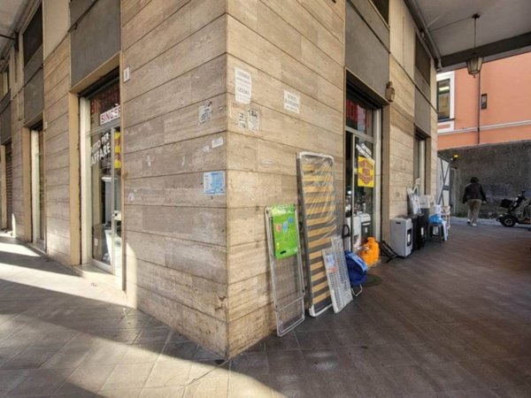 negozio in vendita a Cava de' Tirreni