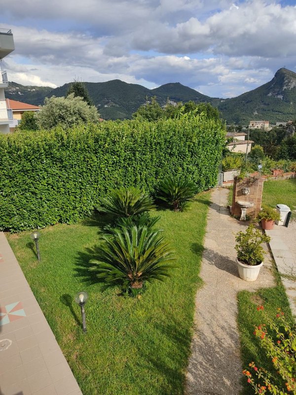 appartamento in vendita a Cava de' Tirreni in zona Centro Storico / Scacciaventi