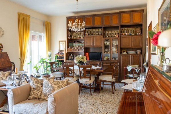 appartamento in vendita a Cava de' Tirreni in zona Centro Storico / Scacciaventi