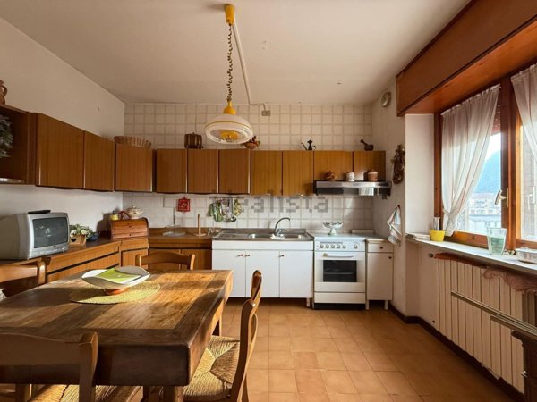 appartamento in vendita a Cava de' Tirreni in zona Santa Lucia