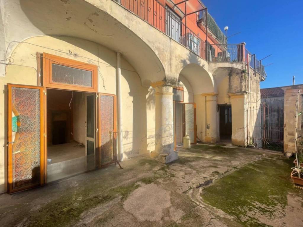 appartamento in vendita a Cava de' Tirreni in zona Annunziata