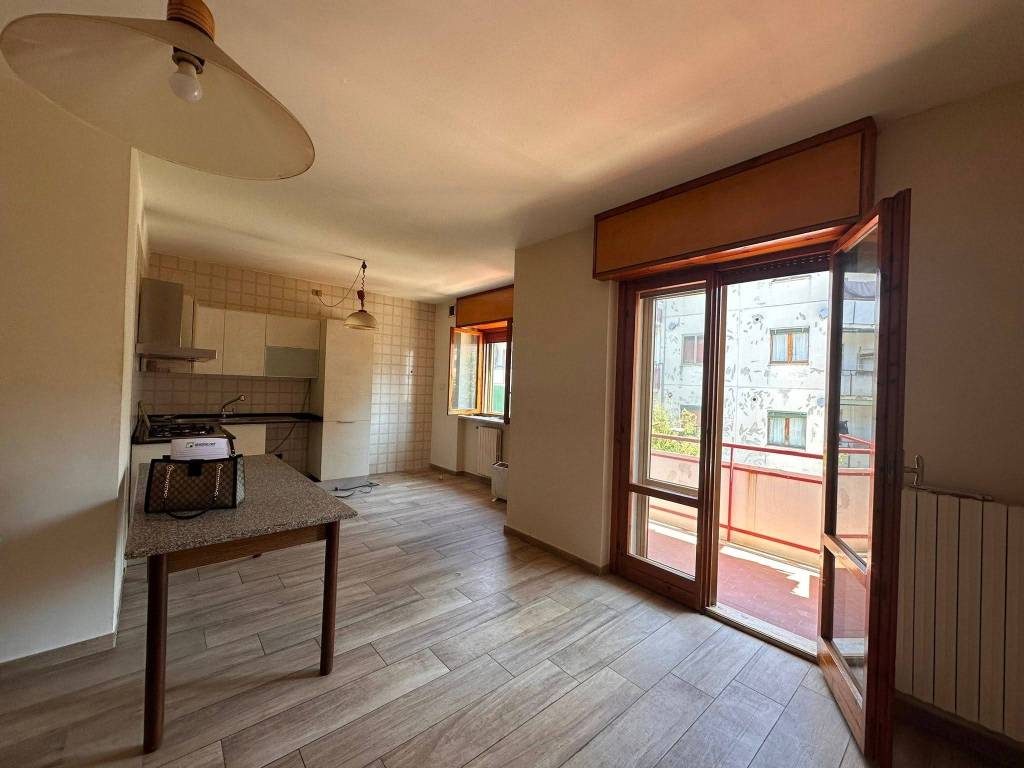 appartamento in vendita a Cava de' Tirreni in zona Santa Lucia