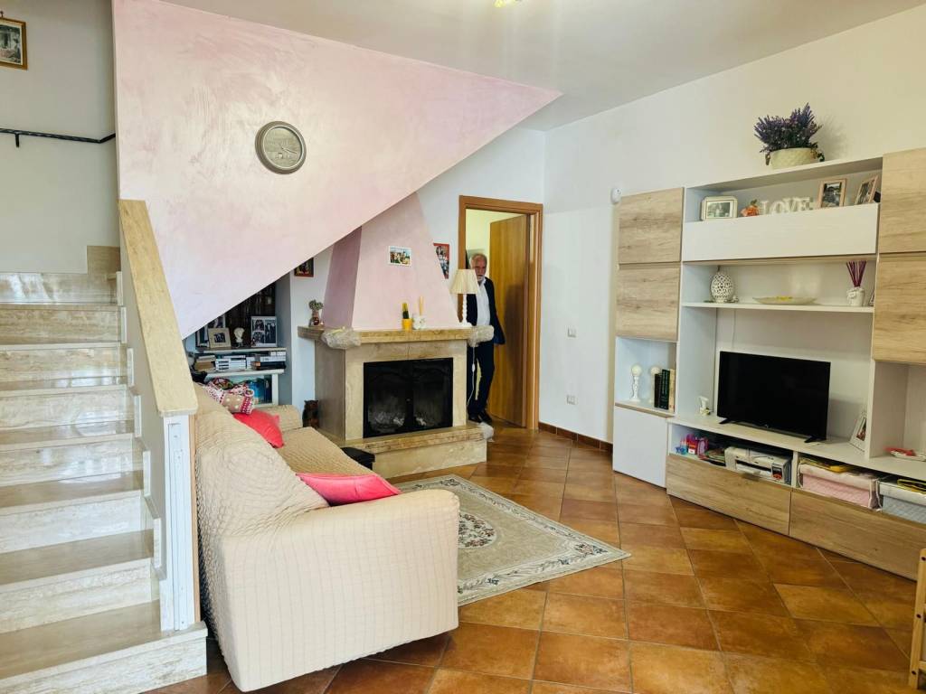 casa indipendente in vendita a Cava de' Tirreni