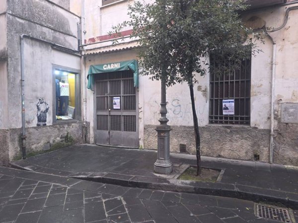 negozio in vendita a Cava de' Tirreni