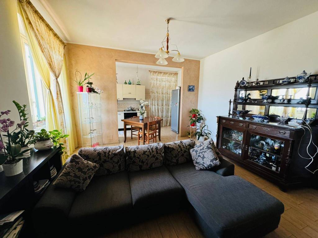 casa indipendente in vendita a Cava de' Tirreni in zona Sant'Anna