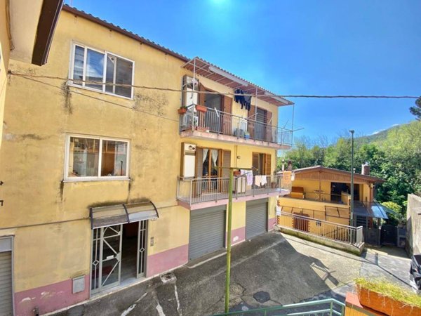 appartamento in vendita a Cava de' Tirreni in zona Passiano