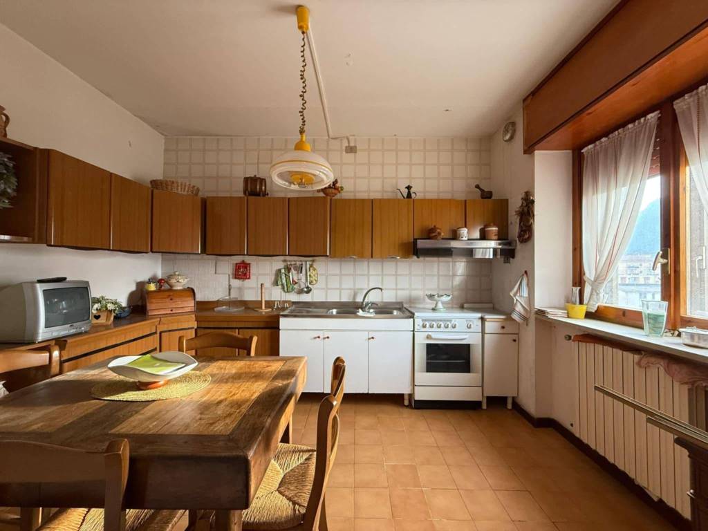 appartamento in vendita a Cava de' Tirreni in zona Santa Lucia