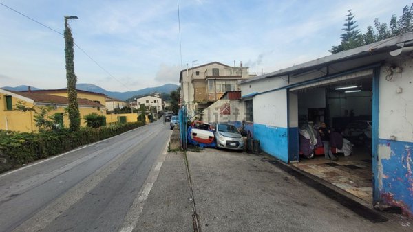 capannone in vendita a Cava de' Tirreni