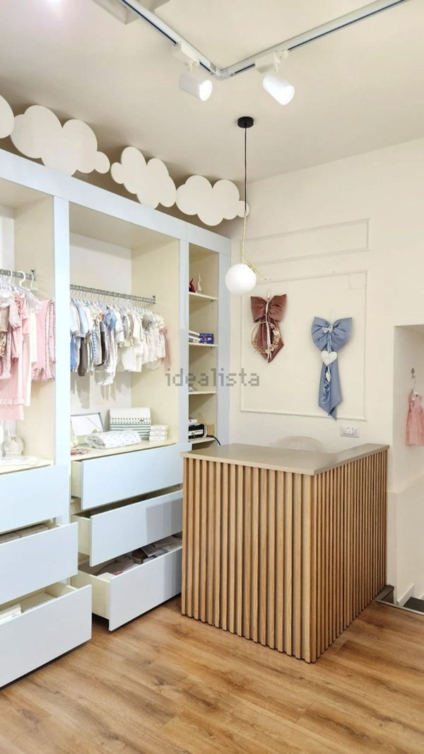 negozio in vendita a Cava de' Tirreni