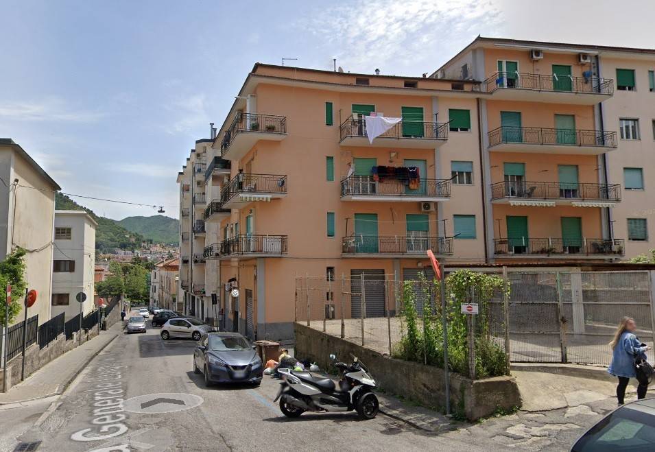 appartamento in vendita a Cava de' Tirreni in zona Centro Storico / Scacciaventi