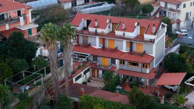 casa indipendente in vendita a Cava de' Tirreni in zona San Cesareo