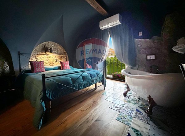 appartamento in vendita a Cava de' Tirreni in zona Centro Storico / Scacciaventi