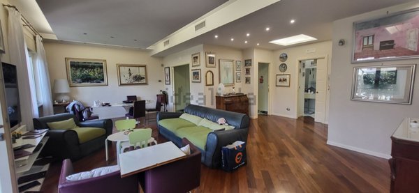 appartamento in vendita a Cava de' Tirreni in zona Centro Storico / Scacciaventi