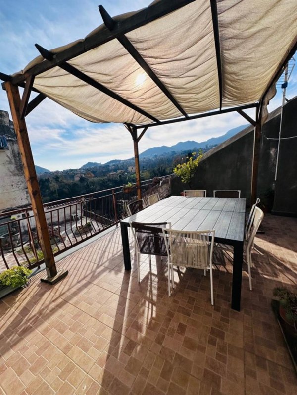 appartamento in vendita a Cava de' Tirreni in zona Centro Storico / Scacciaventi