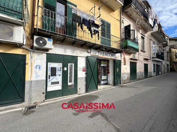 negozio in vendita a Cava de' Tirreni