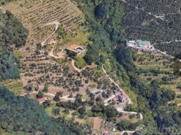 casa indipendente in vendita a Cava de' Tirreni