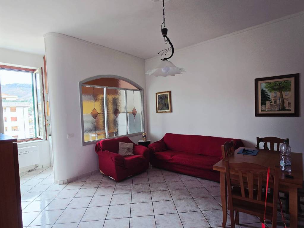 appartamento in vendita a Cava de' Tirreni in zona Centro Storico / Scacciaventi