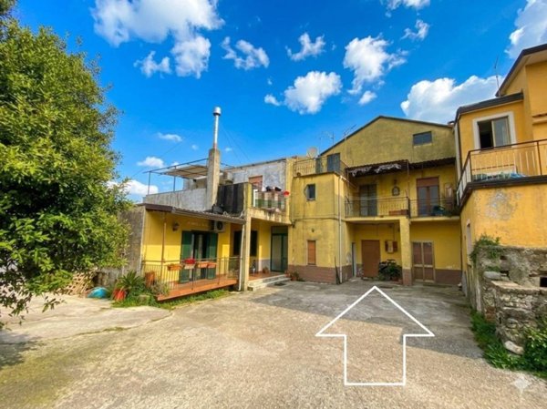 appartamento in vendita a Cava de' Tirreni in zona Santa Lucia