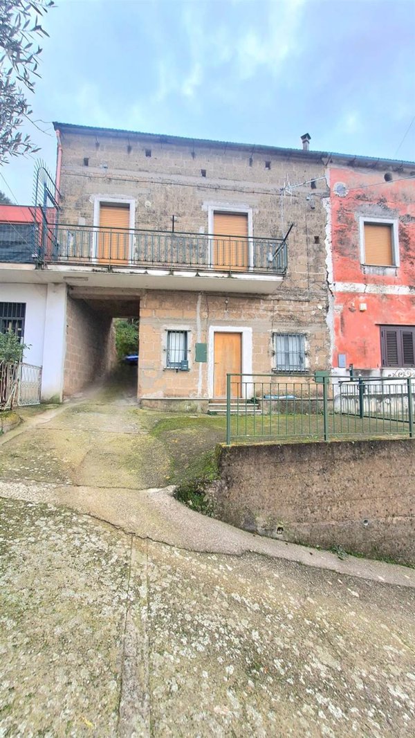 appartamento in vendita a Cava de' Tirreni in zona Santa Lucia