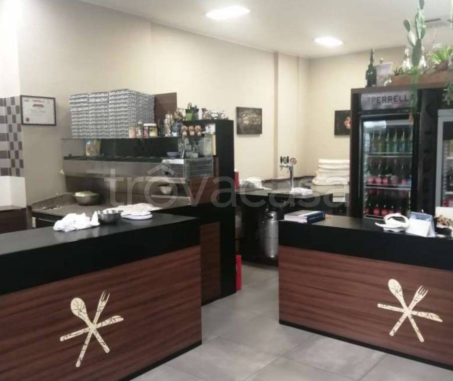 negozio in vendita a Cava de' Tirreni