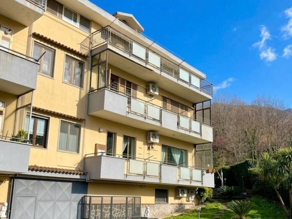 appartamento in vendita a Cava de' Tirreni in zona Passiano