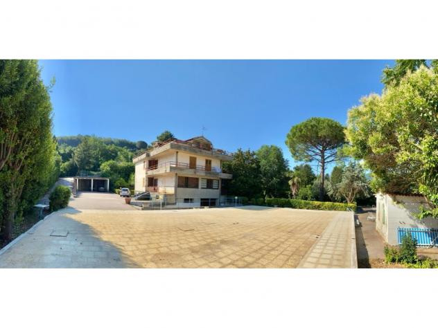 casa indipendente in vendita a Cava de' Tirreni in zona Rotolo