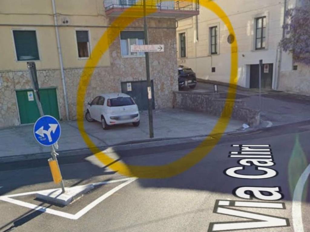 locale commerciale in vendita a Cava de' Tirreni