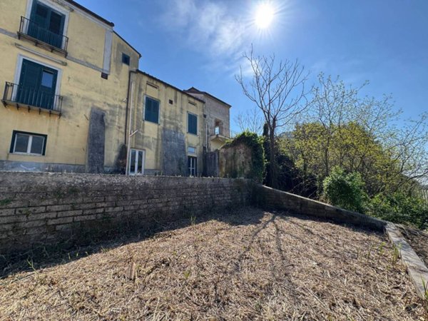 casa indipendente in vendita a Cava de' Tirreni in zona Marini