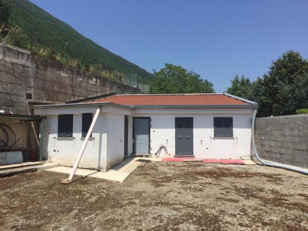 casa indipendente in vendita a Cava de' Tirreni in zona San Martino