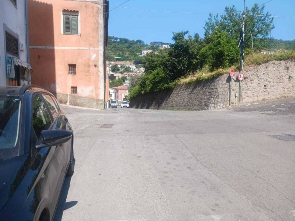 casa semindipendente in vendita a Cava de' Tirreni in zona Annunziata
