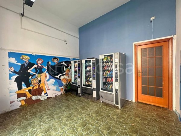 negozio in vendita a Cava de' Tirreni in zona Centro Storico / Scacciaventi