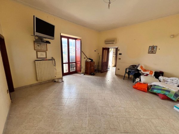appartamento in vendita a Cava de' Tirreni in zona Marini