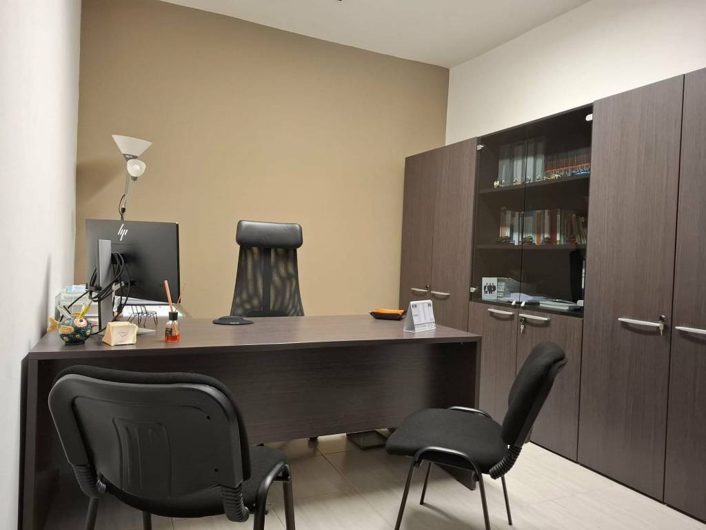 ufficio in vendita a Cava de' Tirreni