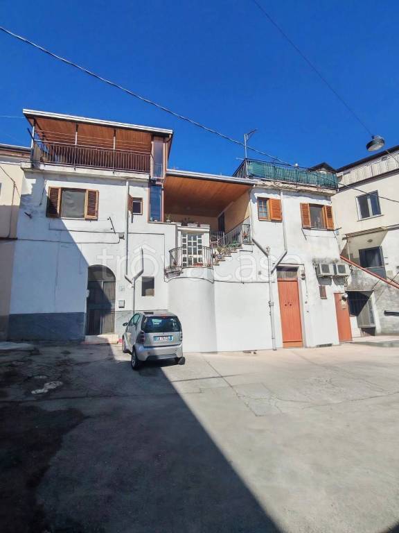 appartamento in vendita a Cava de' Tirreni in zona Passiano
