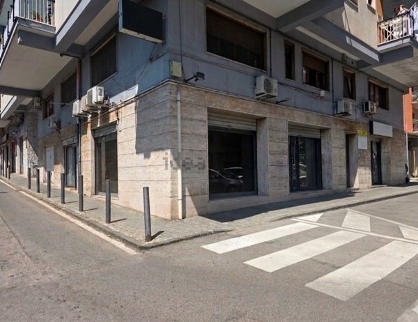 locale commerciale in vendita a Cava de' Tirreni