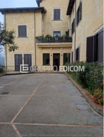 appartamento in vendita a Cava de' Tirreni in zona Rotolo