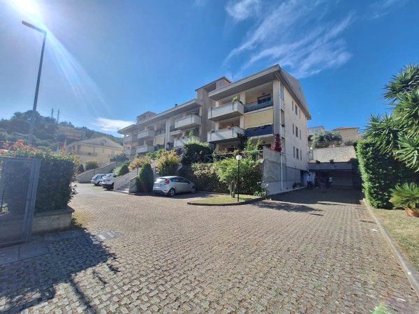 appartamento in vendita a Cava de' Tirreni in zona Santa Lucia