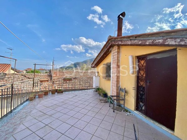 appartamento in vendita a Cava de' Tirreni in zona Passiano
