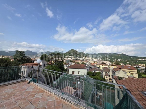appartamento in vendita a Cava de' Tirreni in zona Pianesi